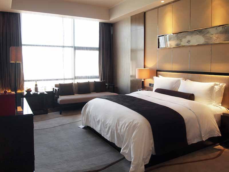 What Sheets Do 5 Star Hotels Use: Luxury Bedding Secrets Revealed