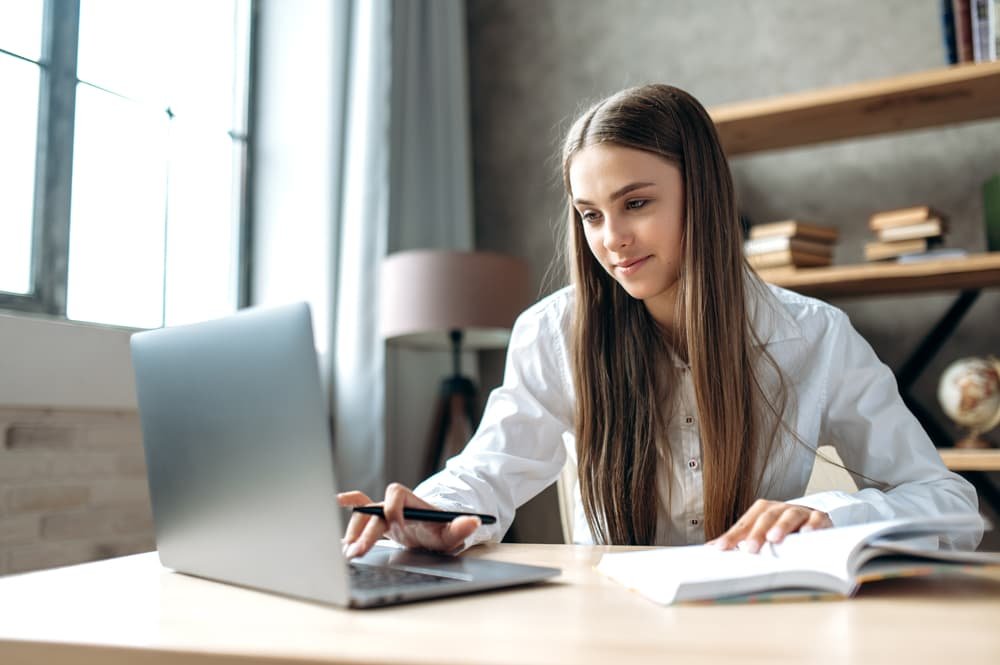 How to Set Up Productive Study Space at Home for Success