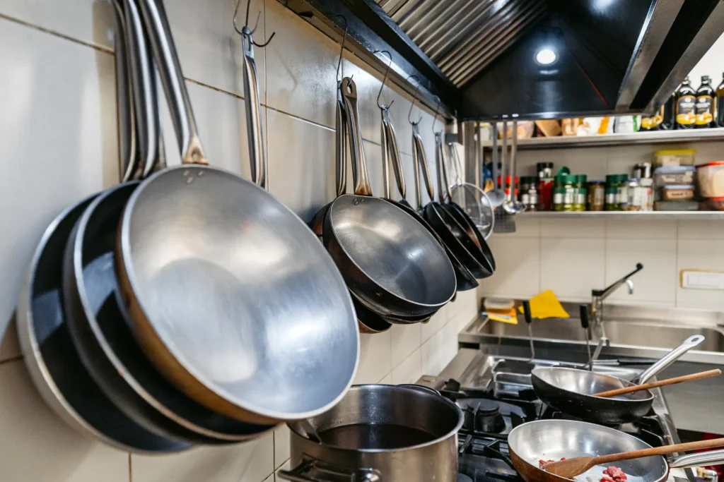 Anodized Aluminum Cookware Safety Concerns: What You Must Know