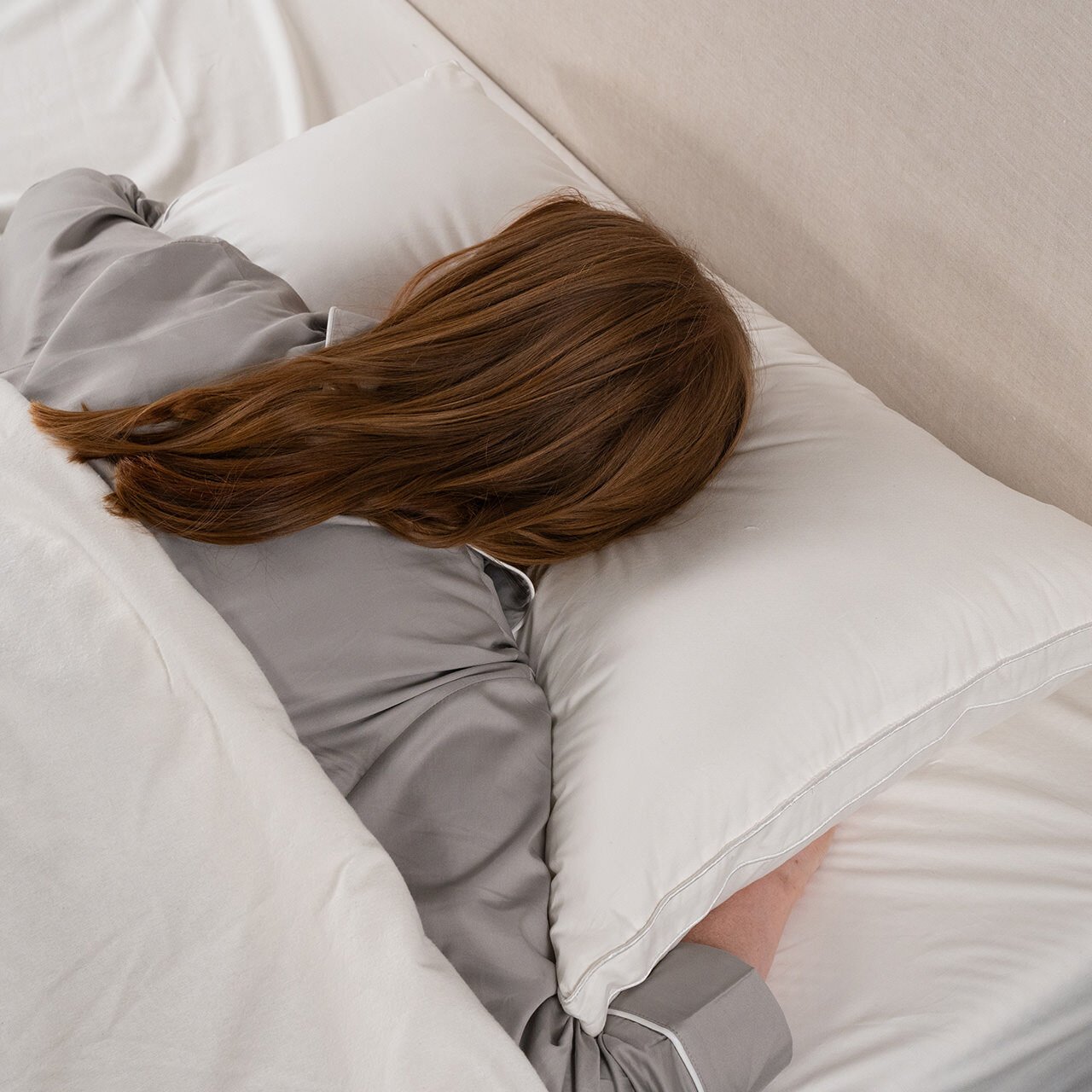 What Bed Sheets Prevent Sweating: Top Picks for Cool Sleep