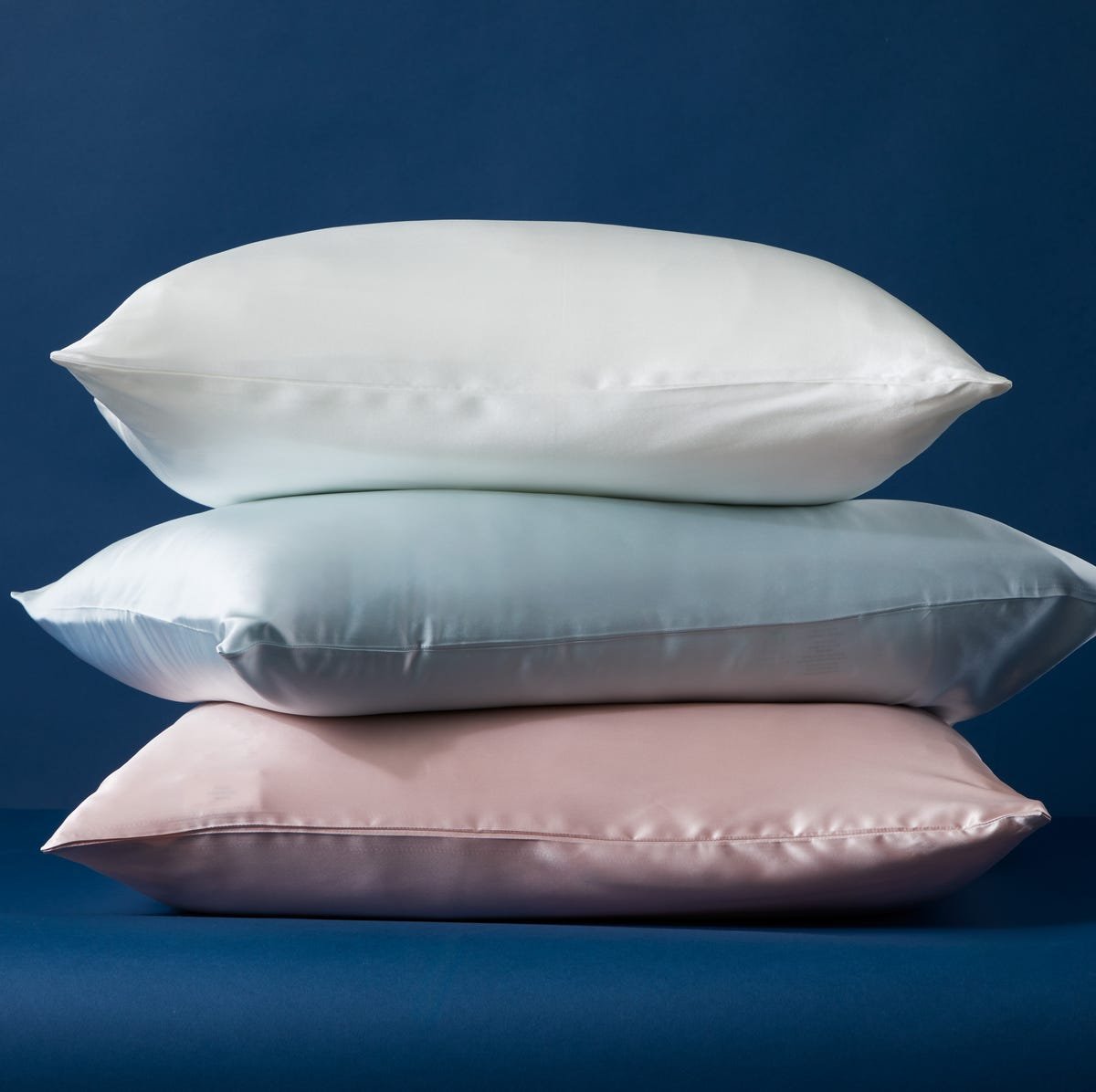 What is the Best Pillow Case Material for Hair And Skin?