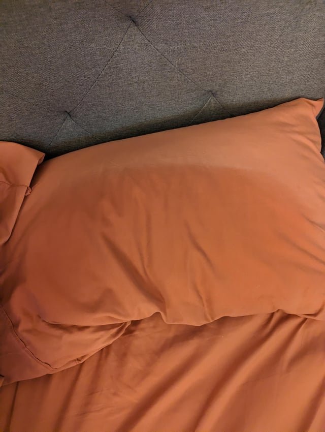 How to Get Oil Stains Out of Bed Sheets: Expert Cleaning Tips