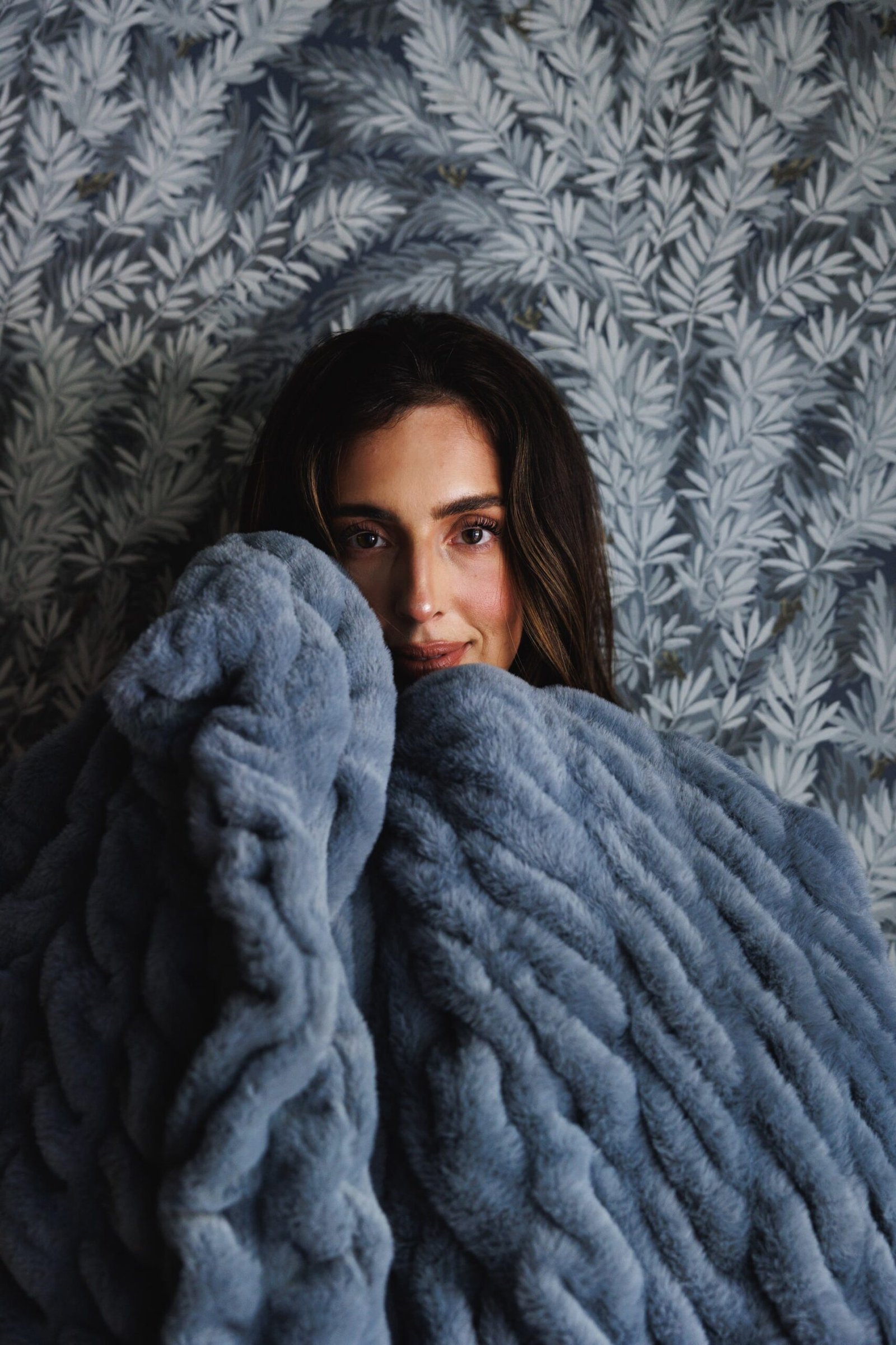 How to Keep Blanket Soft After Washing: Easy Care Tips