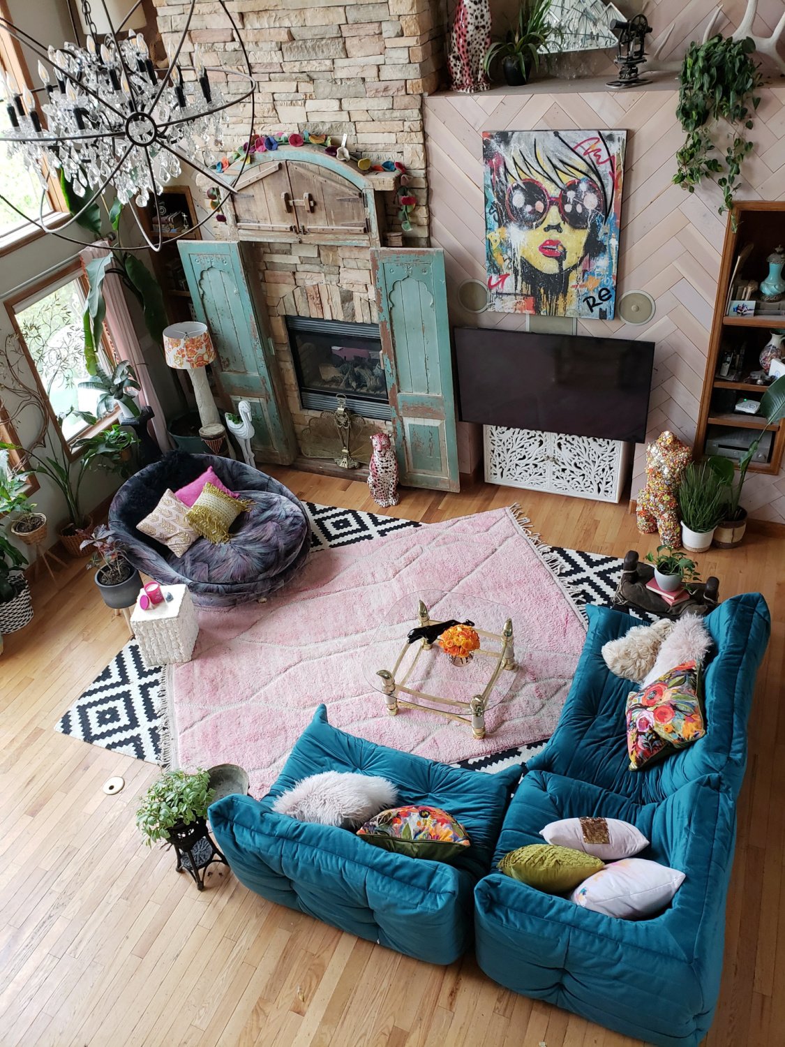 How to Layer Rugs for Living Room Style: Expert Tips & Ideas