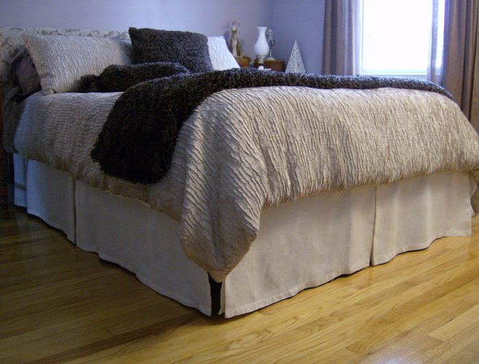 How to Pick a Bed Skirt for Your Bed Frame: Expert Tips