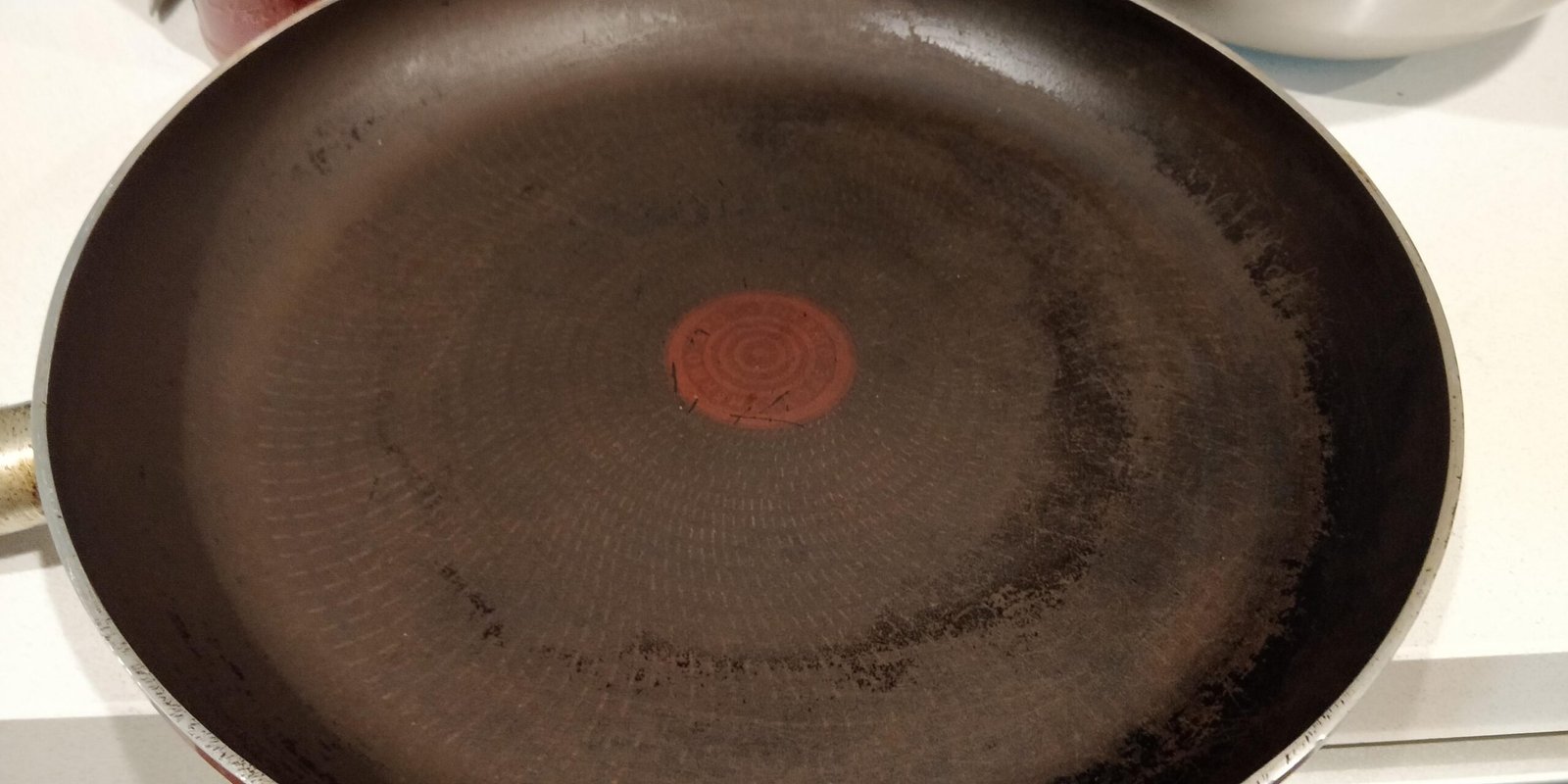 How to Restore Nonstick Coating on Pan: Easy DIY Solutions